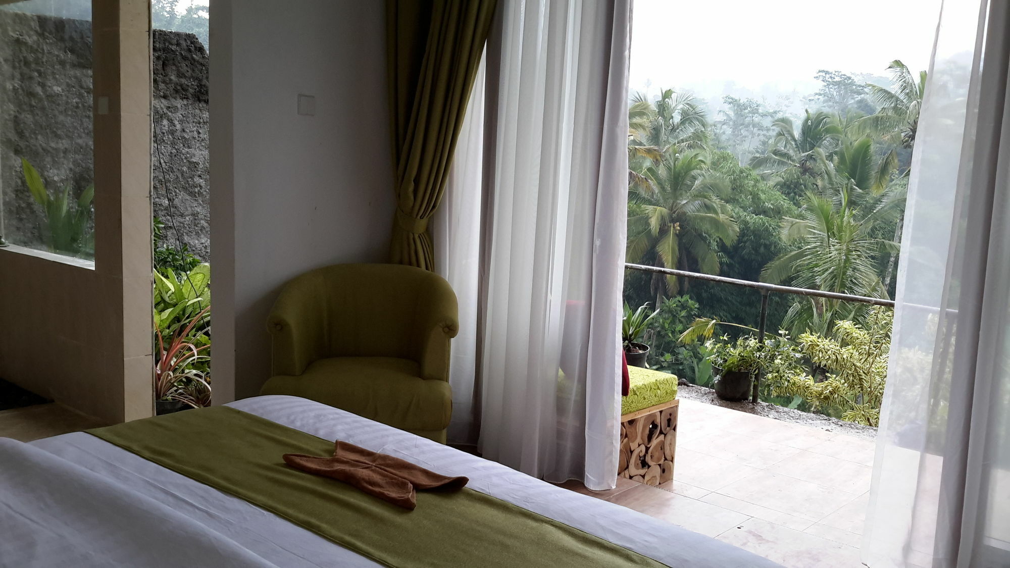 The Aura Shanti Retreat Baturiti ภายนอก รูปภาพ